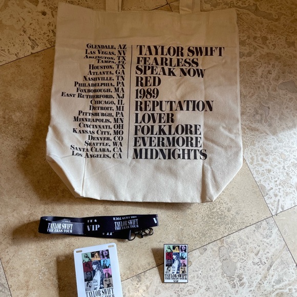 Eras Tour VIP Box - Picture 6 of 7